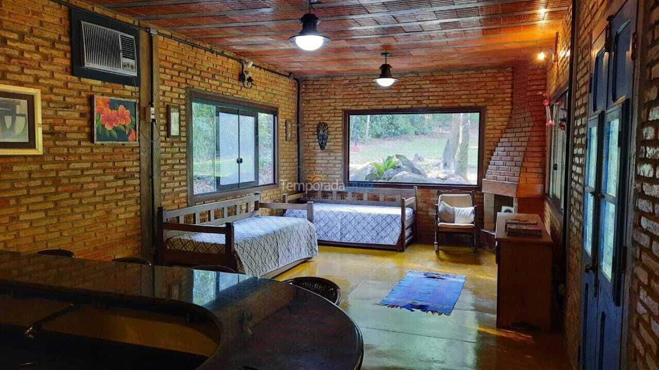 Chácara / sítio para aluguel de temporada em Campinas (Ingatuba)