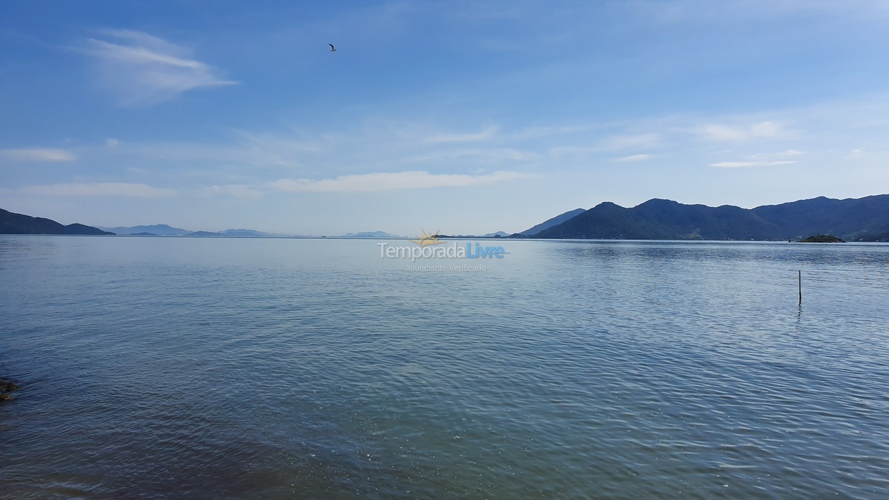 Casa para aluguel de temporada em Palhoça (Praia do Sonho)