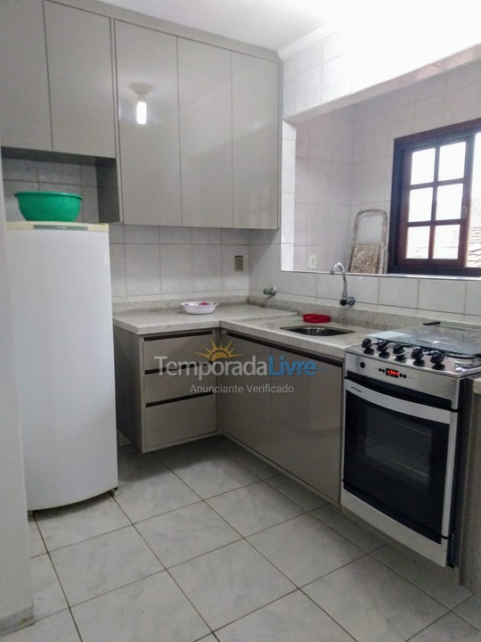 Apartamento para aluguel de temporada em Bertioga (Vista Linda)