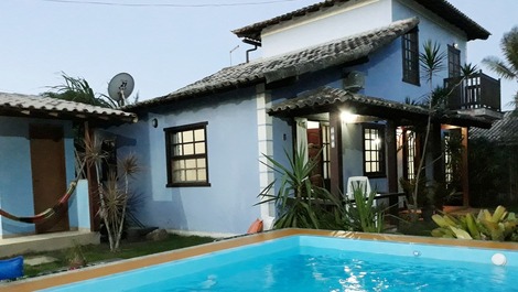 Fachada com piscina