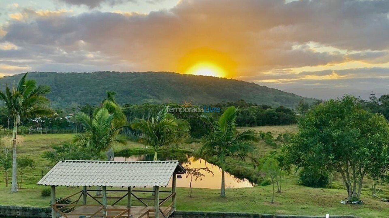 Chácara / sítio para aluguel de temporada em Imbituba (Sambaqui)
