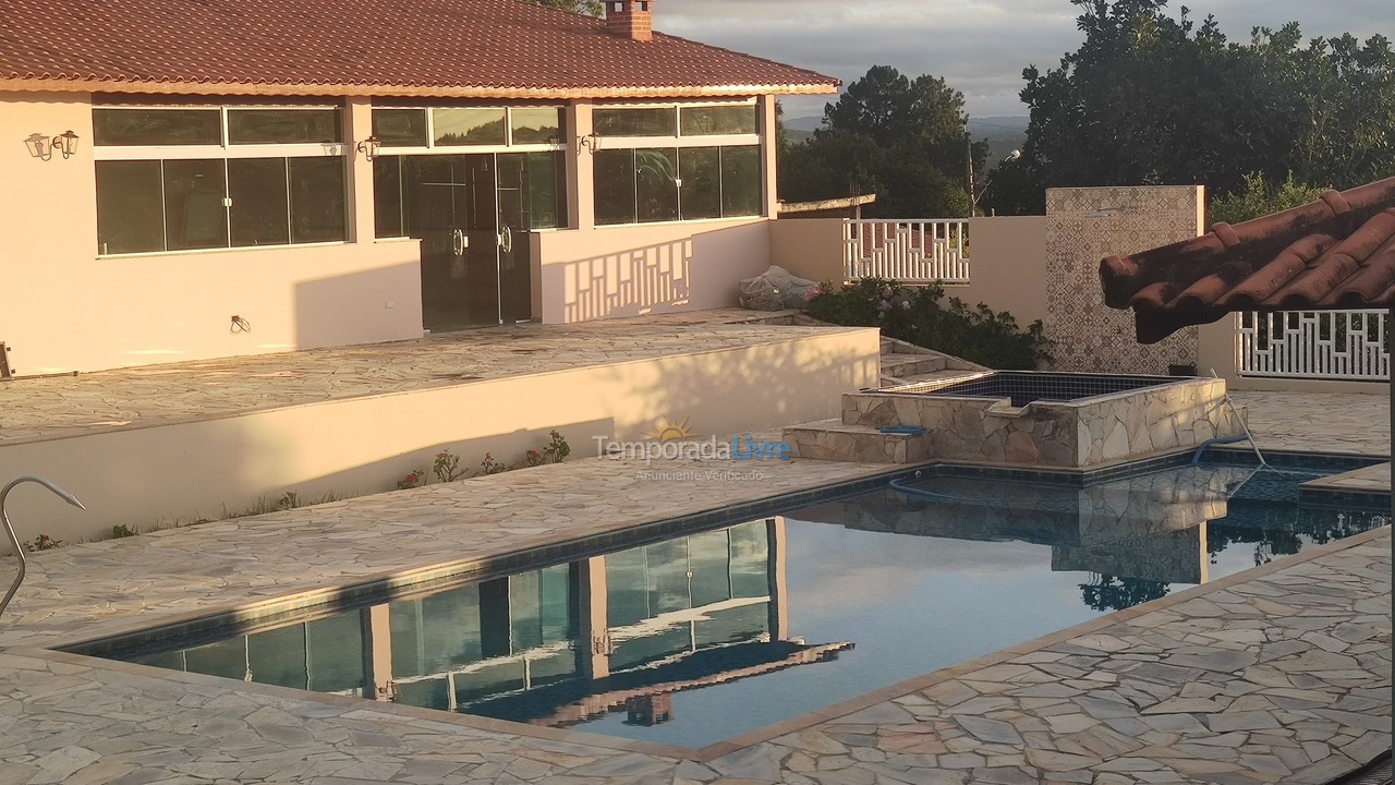 Ranch for vacation rental in Mairinque (Sebandilha)