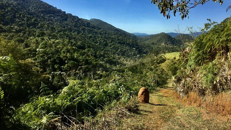 Rancho da Montanha, cascada, trabajo de internet p
