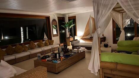 Casa Frente ao Mar para locação Praia de Guaeca