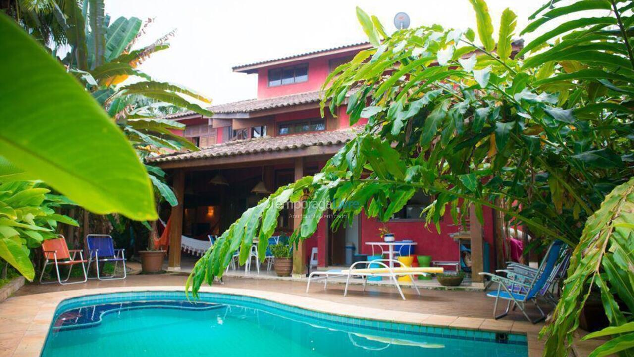 Casa para aluguel de temporada em São Sebastião (Praia da Baleia)