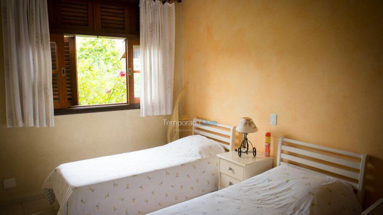 Casa para aluguel de temporada em São Sebastião (Praia da Baleia)