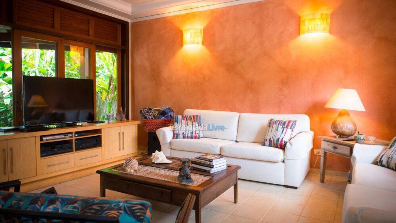 Casa para aluguel de temporada em São Sebastião (Praia da Baleia)