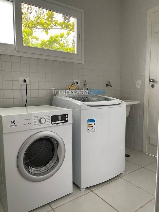 Casa para aluguel de temporada em São Sebastião (Praia da Baleia)