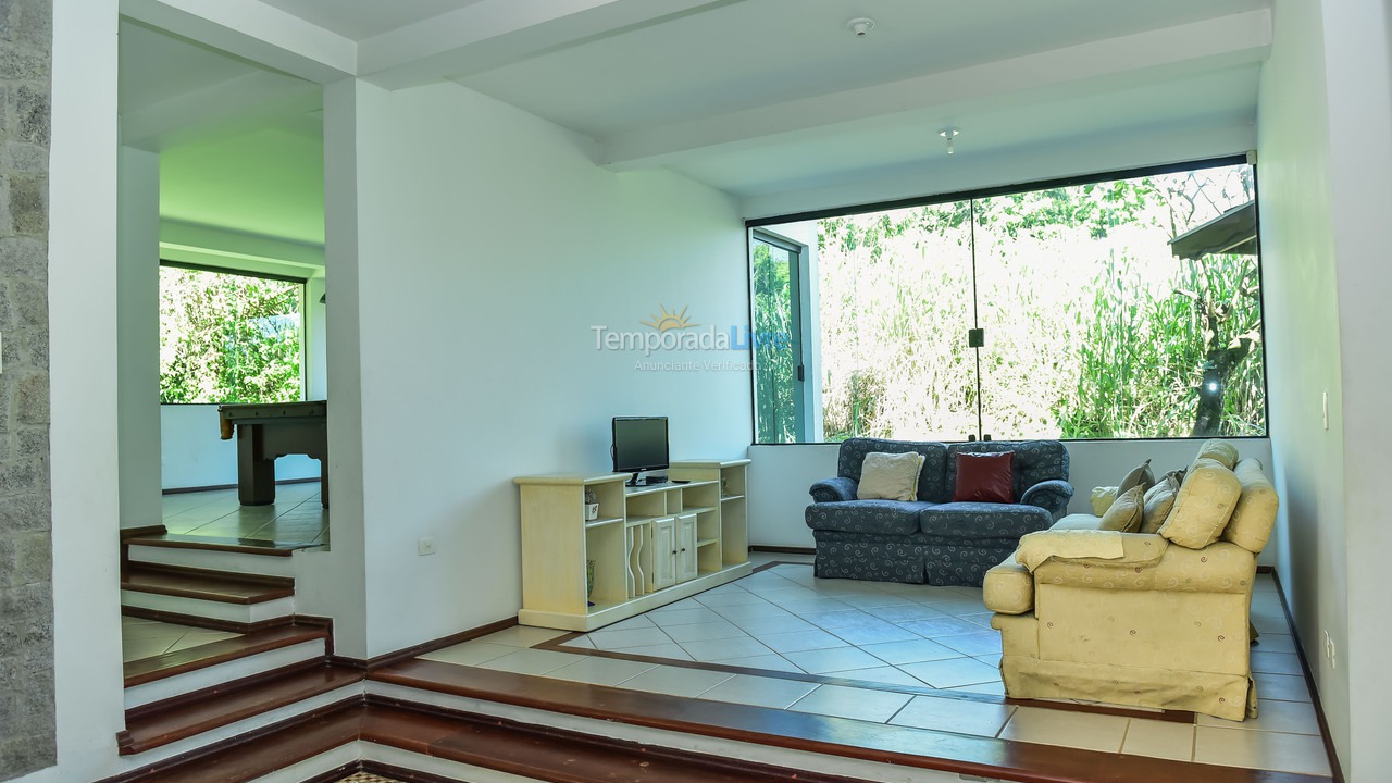 Casa para alquiler de vacaciones em Ilhabela (Praia Grande)