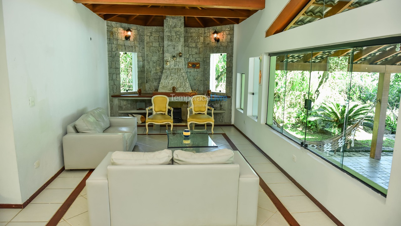 Casa para alquiler de vacaciones em Ilhabela (Praia Grande)