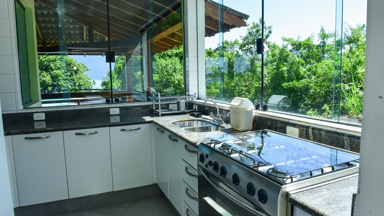 Casa para alquiler de vacaciones em Ilhabela (Praia Grande)