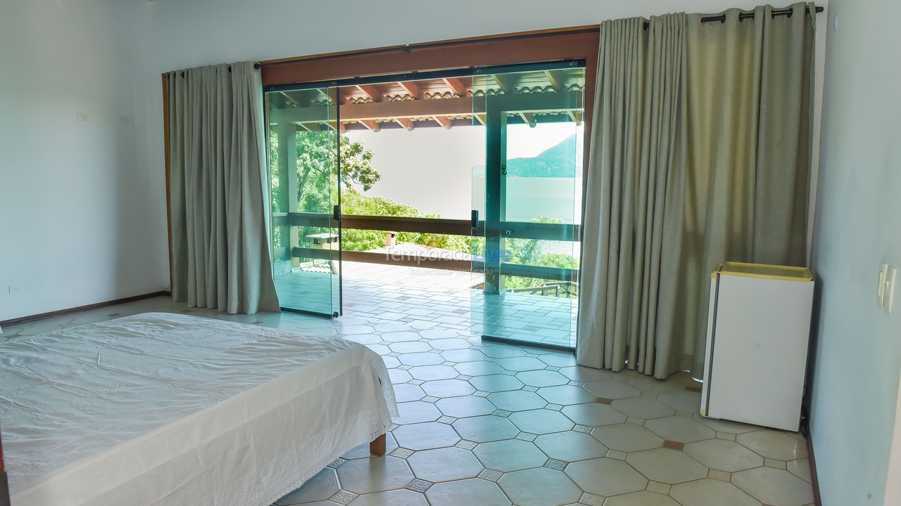 Casa para alquiler de vacaciones em Ilhabela (Praia Grande)