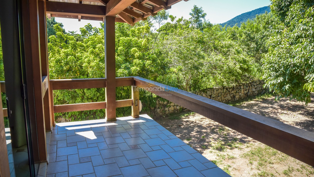 Casa para alquiler de vacaciones em Ilhabela (Praia Grande)