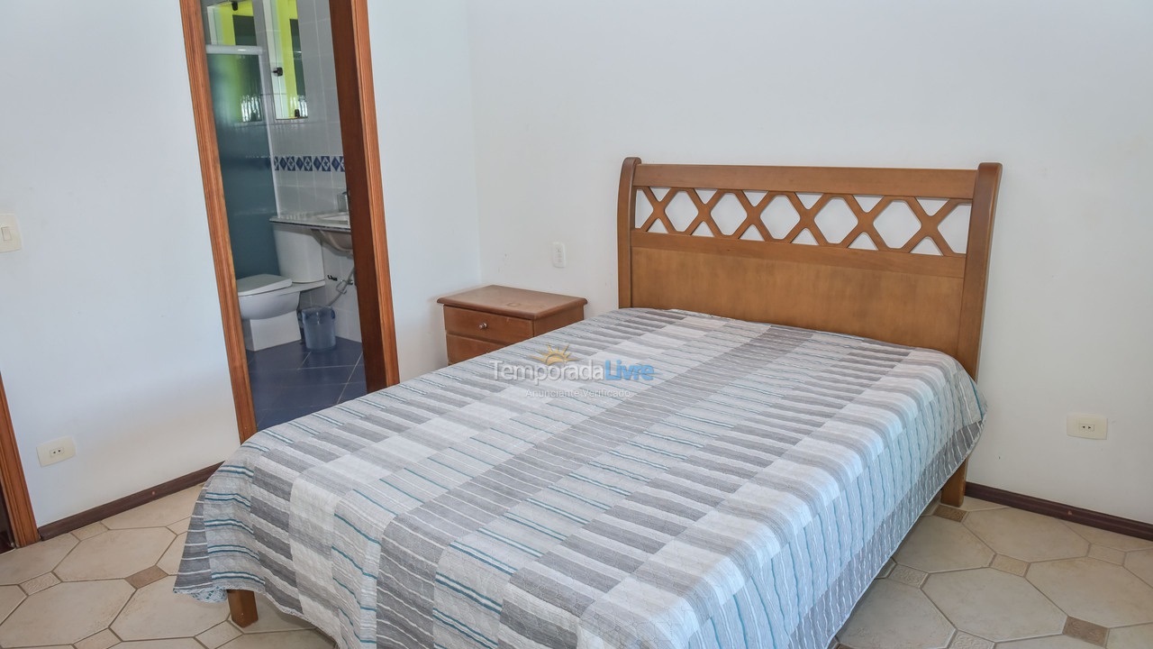 Casa para alquiler de vacaciones em Ilhabela (Praia Grande)