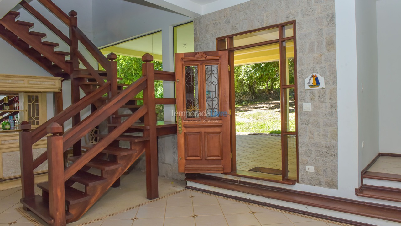 Casa para alquiler de vacaciones em Ilhabela (Praia Grande)