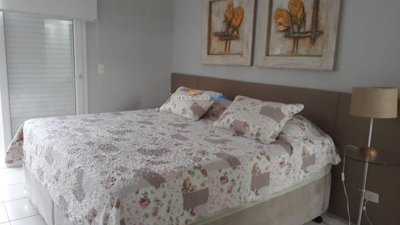 Casa para aluguel de temporada em São Sebastião (Maresias)