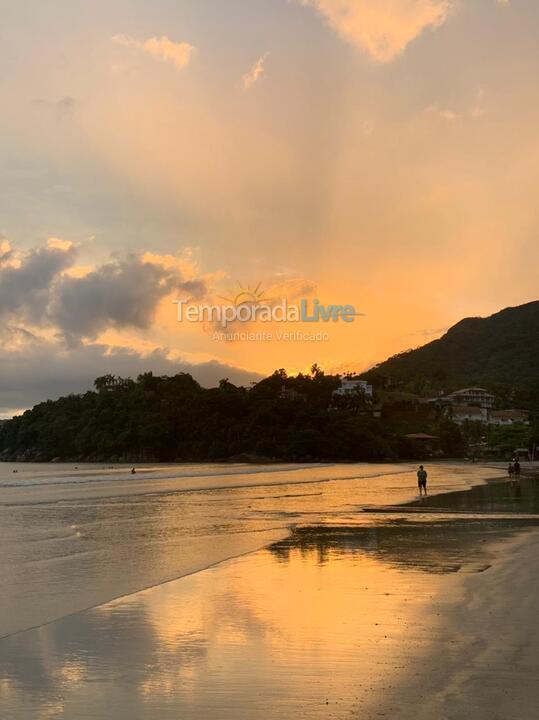 Casa para aluguel de temporada em Ubatuba (Enseada)