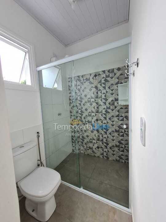 Casa para aluguel de temporada em Ubatuba (Enseada)