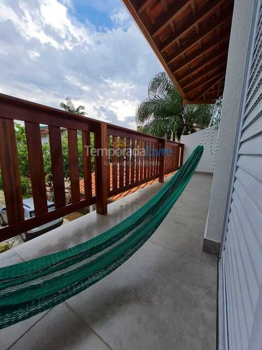 Casa para aluguel de temporada em Ubatuba (Enseada)