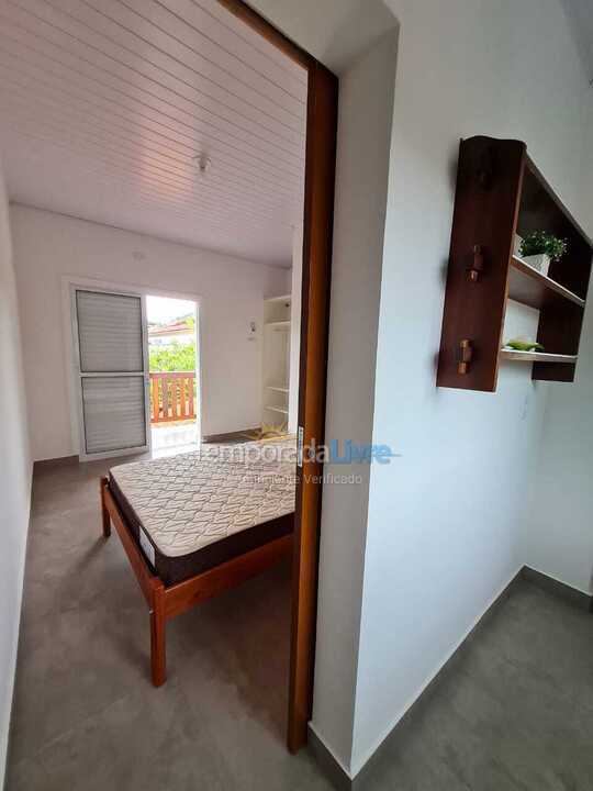 Casa para aluguel de temporada em Ubatuba (Enseada)