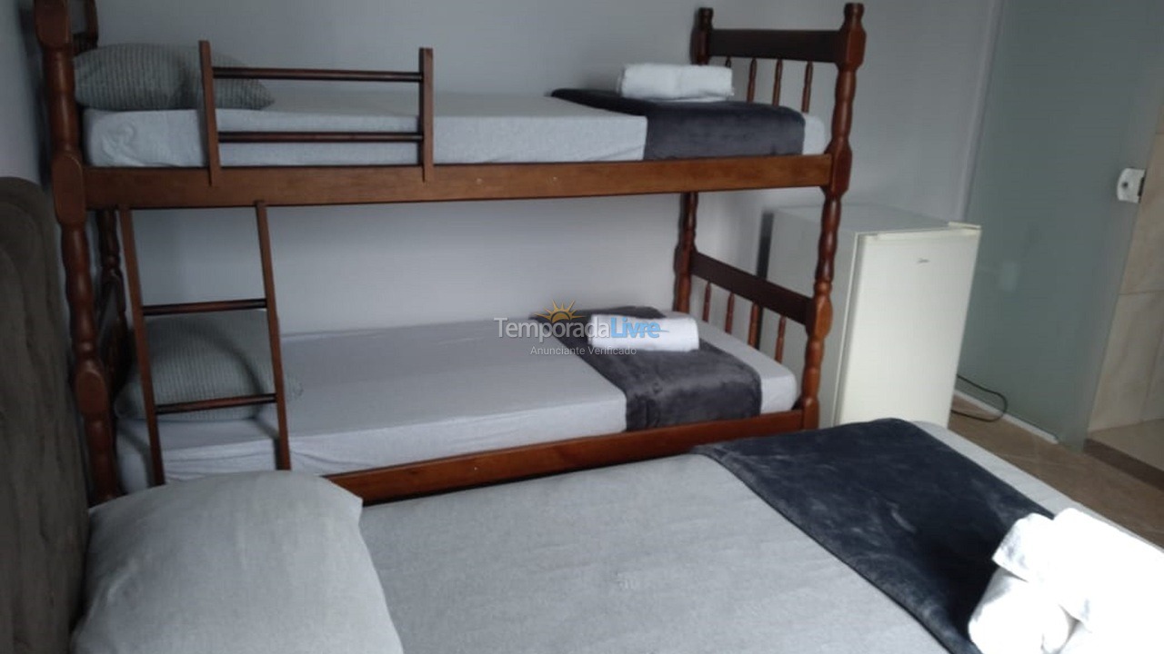 Casa para aluguel de temporada em Penha (Centro)