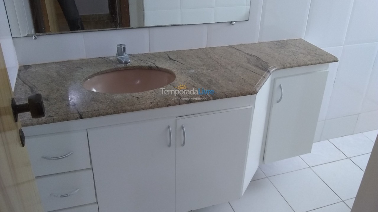 Apartamento para aluguel de temporada em Guarapari (Praia do Morro)