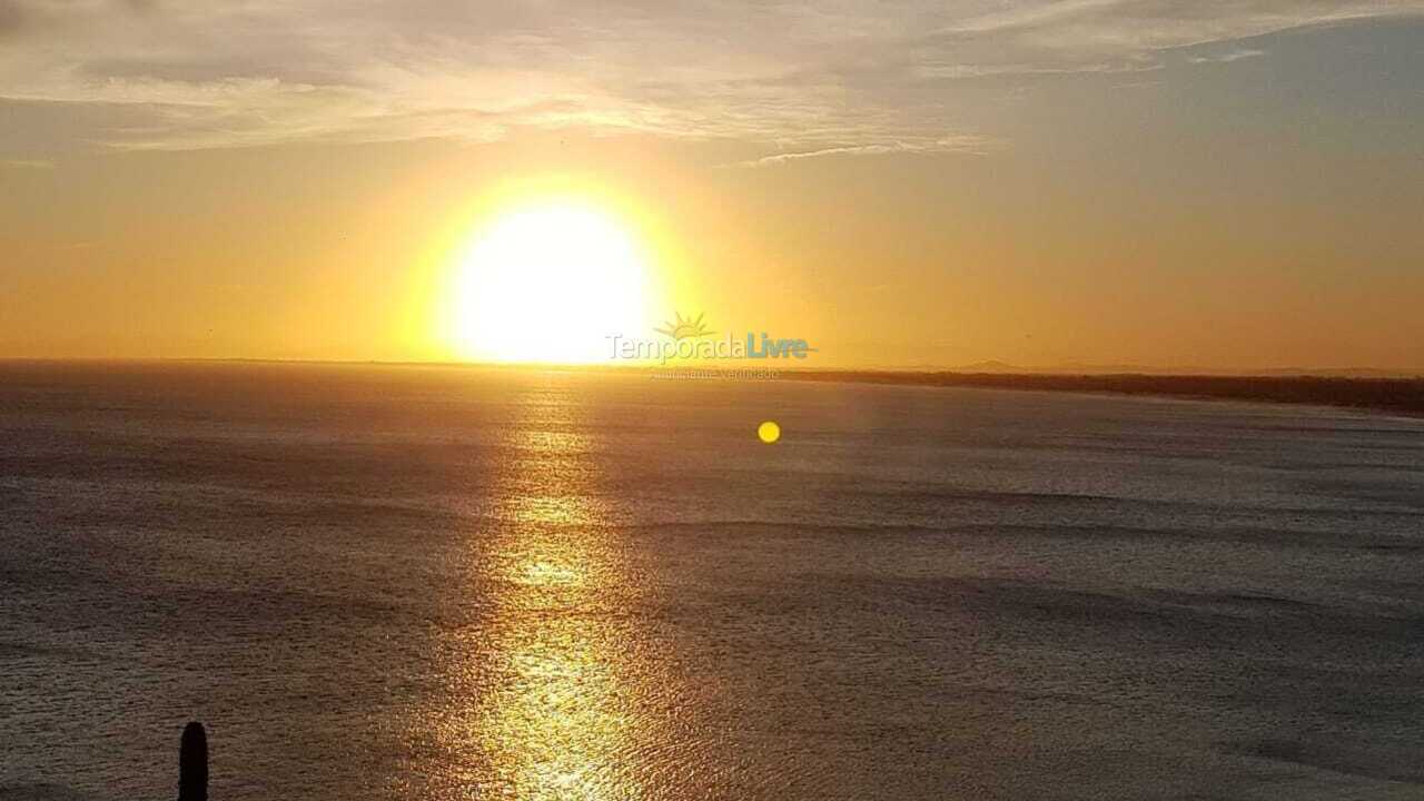 Apartamento para alquiler de vacaciones em Arraial do Cabo (Praia Grande)