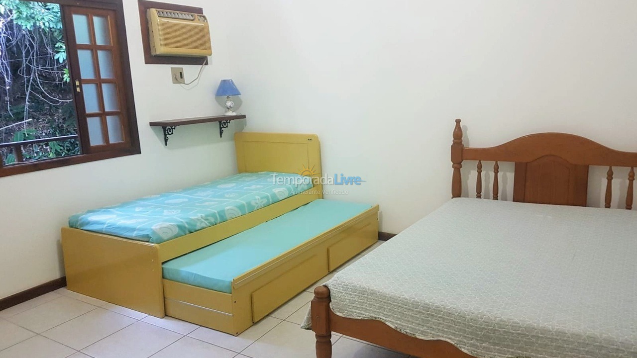 Casa para aluguel de temporada em Mangaratiba (Verdes Mares)