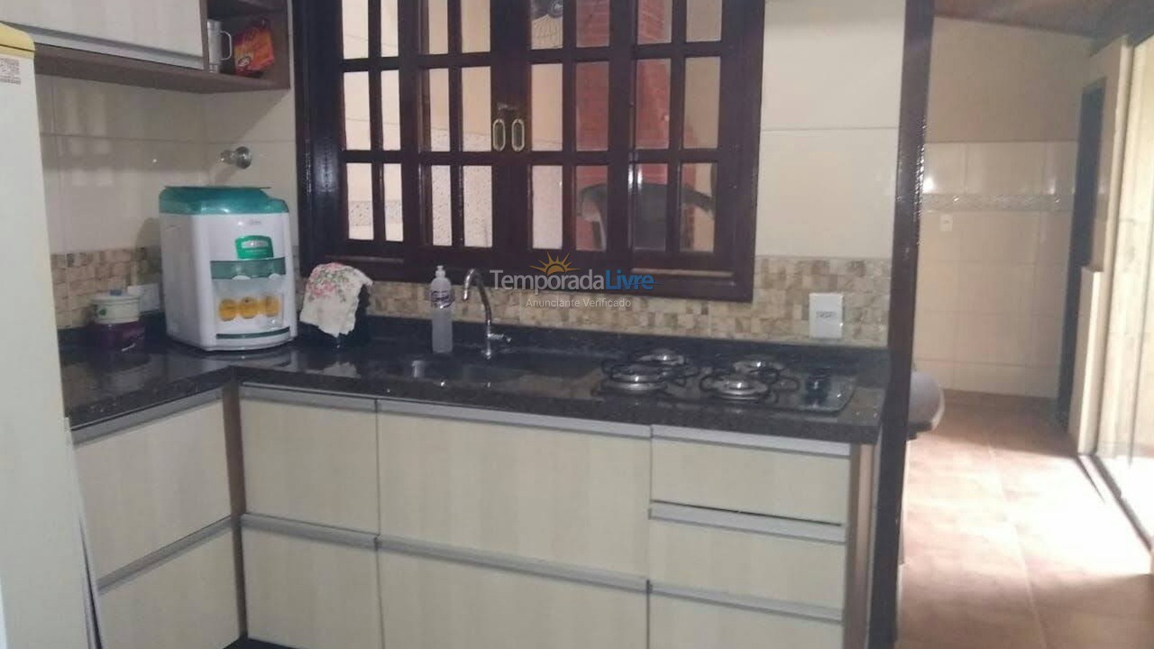 Casa para aluguel de temporada em Bertioga (Vista Linda)