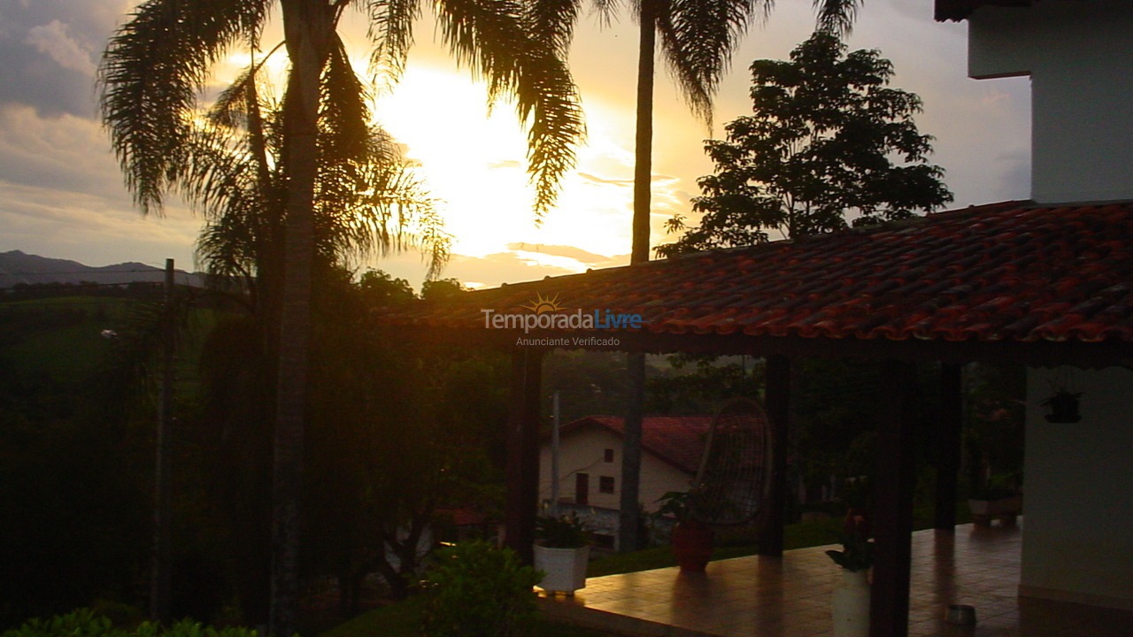 Chácara / sítio para aluguel de temporada em Piracaia (Canedos)