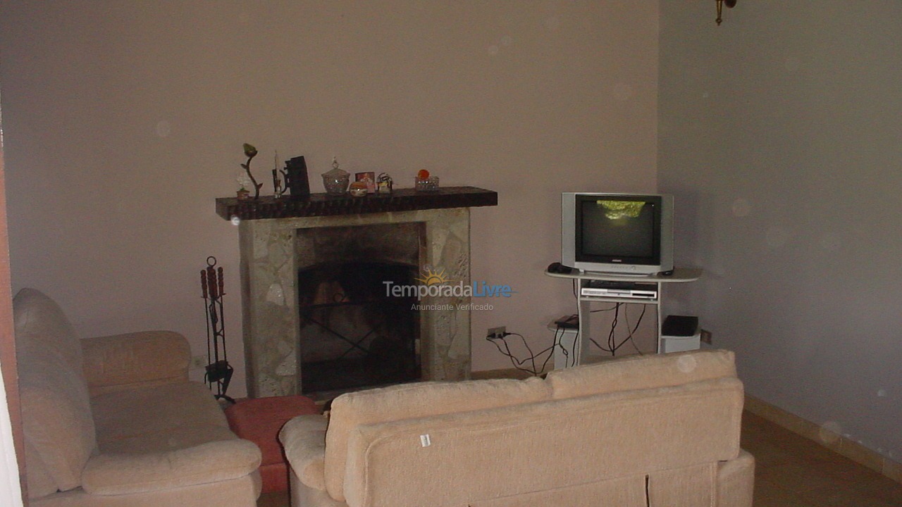 Chácara / sítio para aluguel de temporada em Piracaia (Canedos)