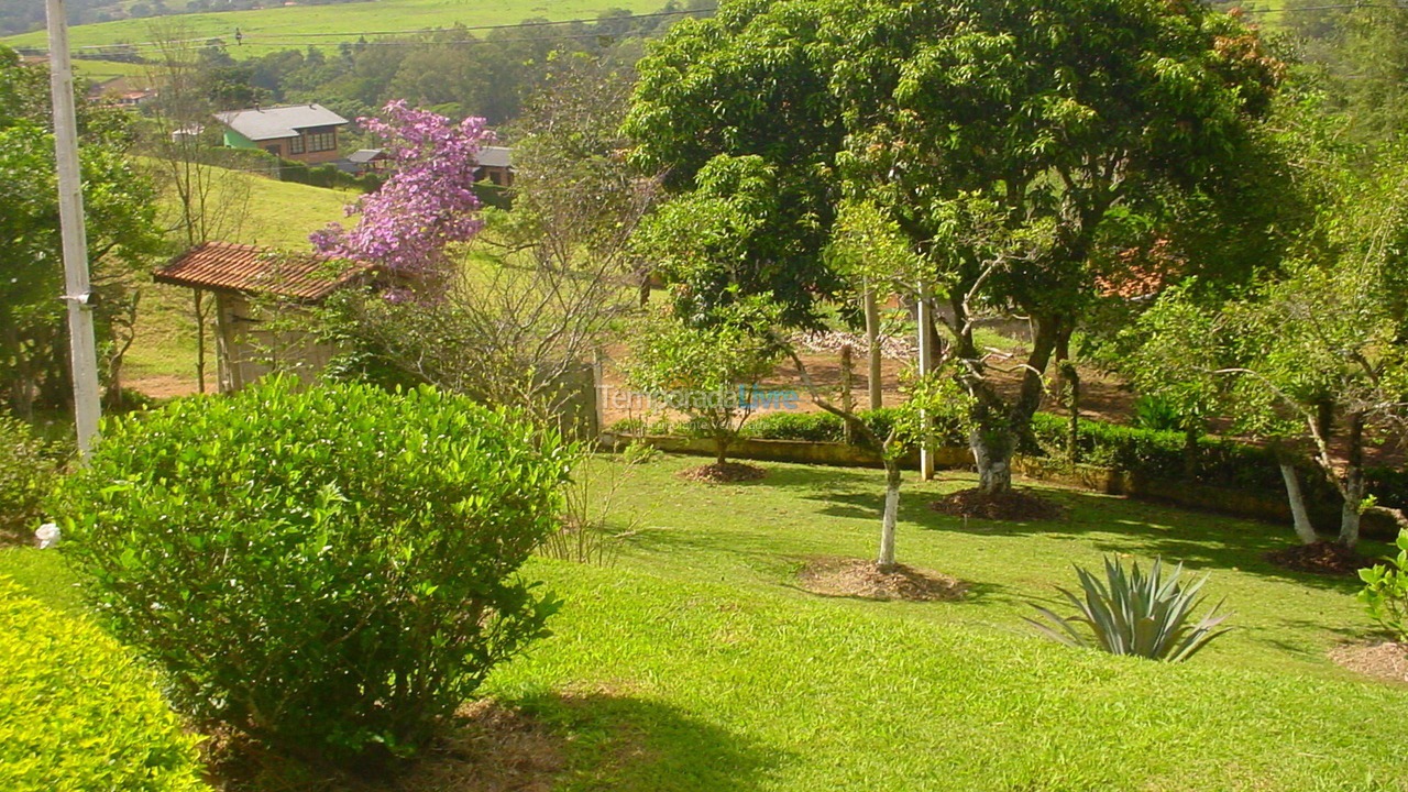 Chácara / sítio para aluguel de temporada em Piracaia (Canedos)