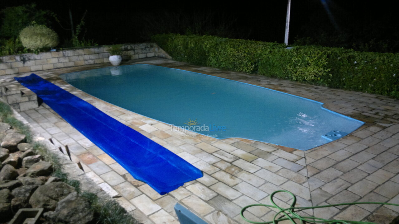 Chácara / sítio para aluguel de temporada em Piracaia (Canedos)