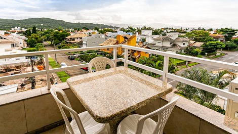 Sacada e mesa em granito 