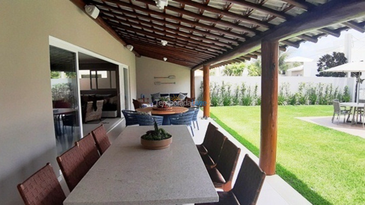 Casa para aluguel de temporada em Camaçari (Praia de Guarajuba)