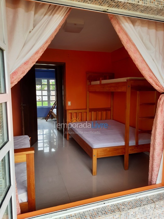 Casa para alquiler de vacaciones em Guaratuba (Barra do Saí)