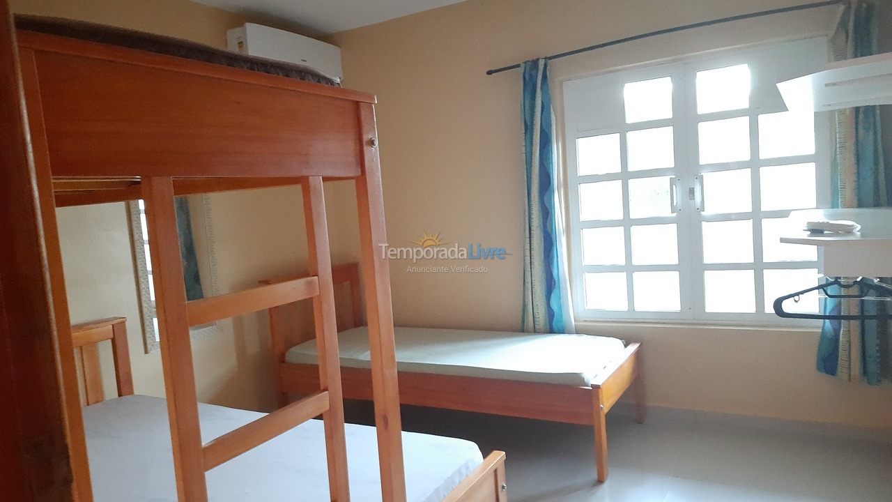 Casa para alquiler de vacaciones em Guaratuba (Barra do Saí)