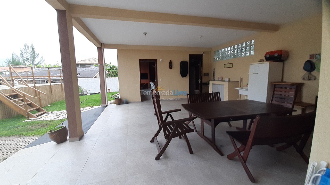 Casa para alquiler de vacaciones em Guaratuba (Barra do Saí)