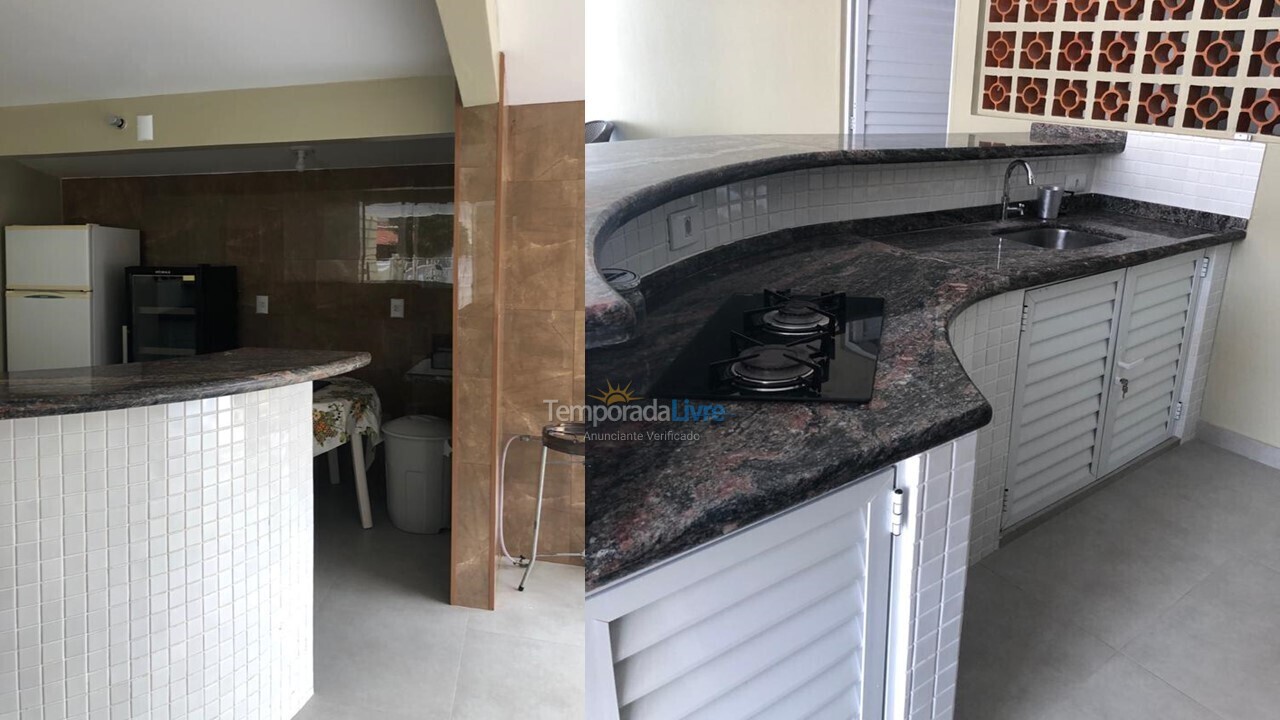 Casa para aluguel de temporada em Governador Celso Ramos (Praia de Palmas)