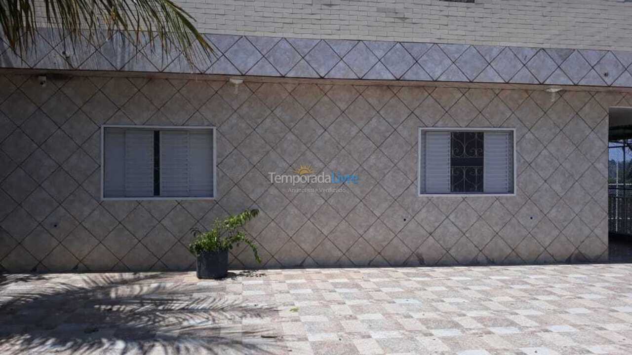 Granja para alquiler de vacaciones em Igaratá (Parque Alpina Igaratá)