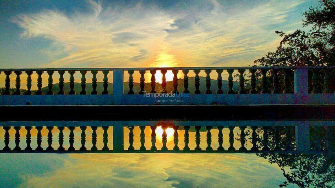 Granja para alquiler de vacaciones em Igaratá (Parque Alpina Igaratá)