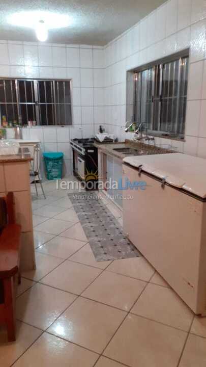 Granja para alquiler de vacaciones em Igaratá (Parque Alpina Igaratá)