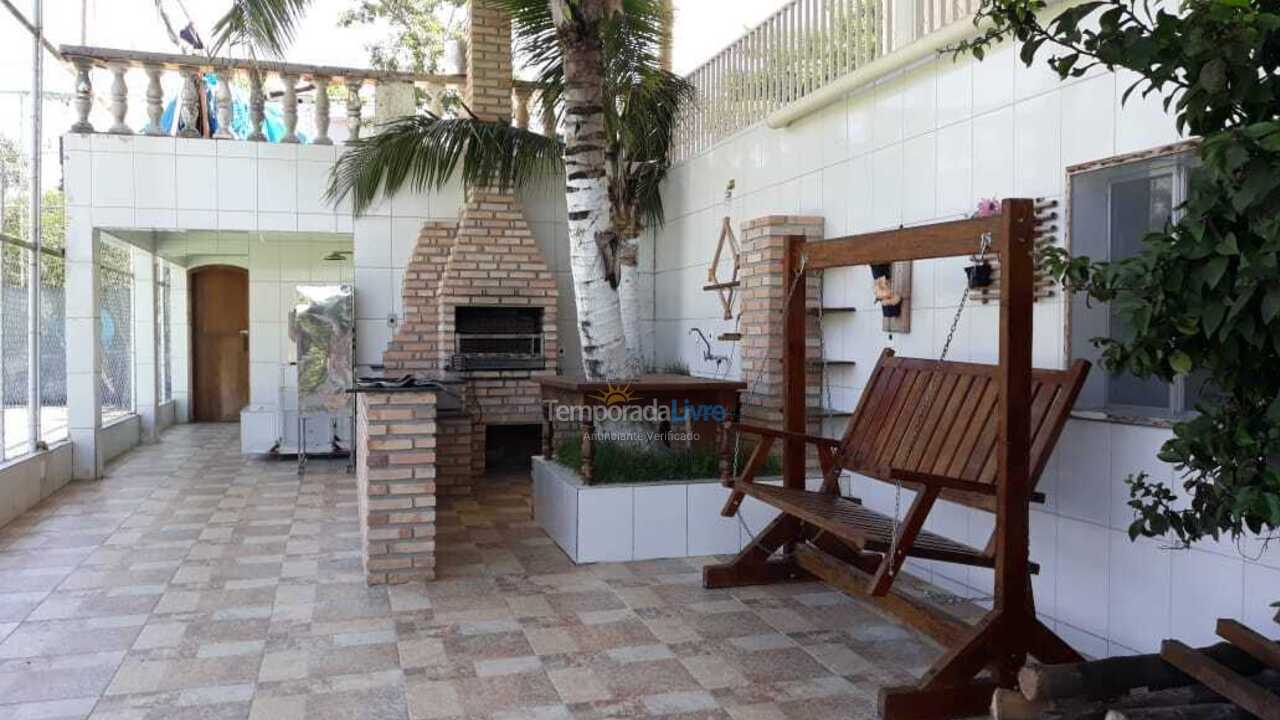 Granja para alquiler de vacaciones em Igaratá (Parque Alpina Igaratá)