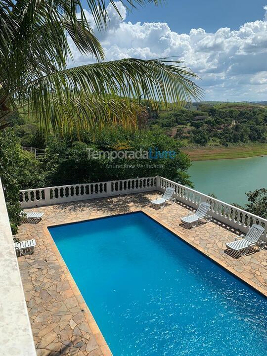 Granja para alquiler de vacaciones em Igaratá (Parque Alpina Igaratá)