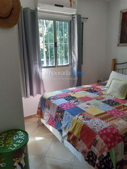 House for vacation rental in Bertioga (Praia de Guaratuba)