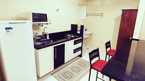 Alugo flats na península no Guarujá, praia de enseada, 30m do mar