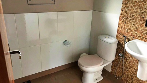 Chácara Luca, com ar condicionado.