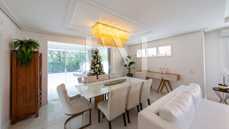 Casa Requinte em Jurerê Internacional