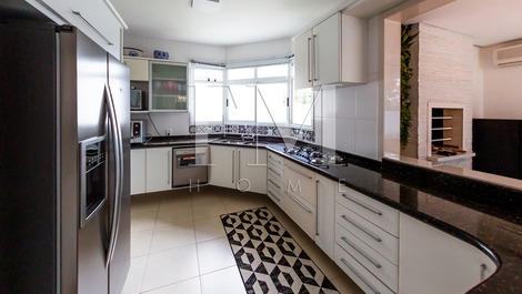 Casa Requinte em Jurerê Internacional