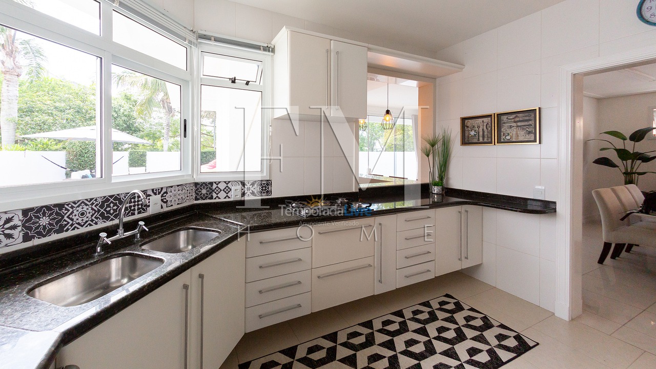 Casa para aluguel de temporada em Florianopolis (Jurerê Internacional)